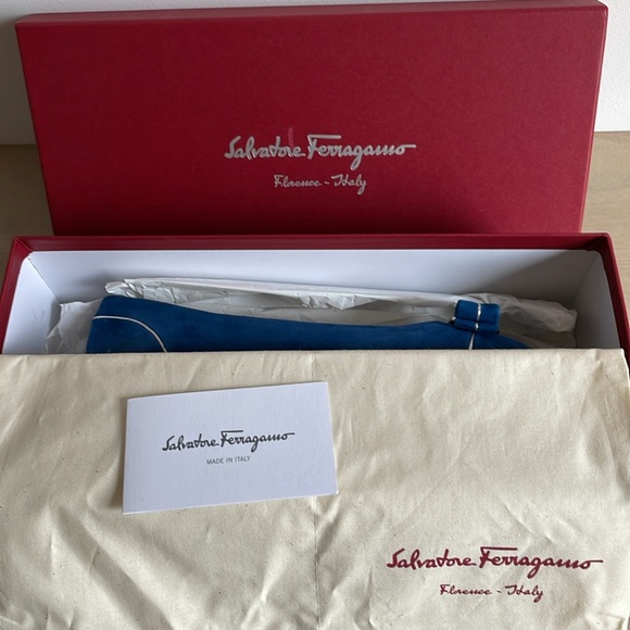 Salvatore Ferragamo Varina - Picture 2 of 12